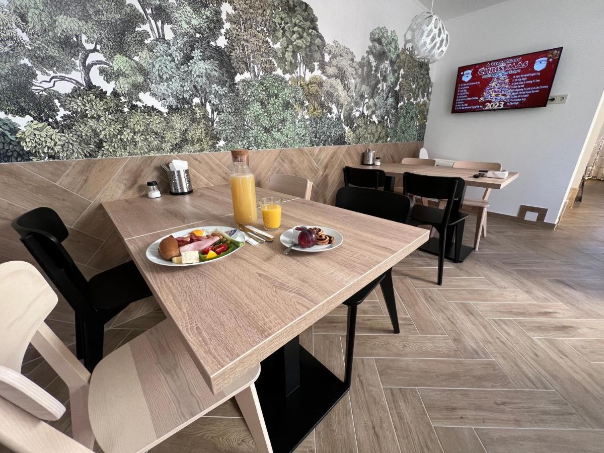 H11 Rooms Esztergom Ngoại thất bức ảnh